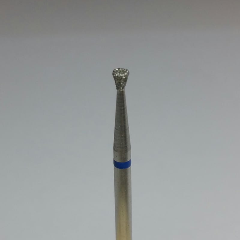 Korneliya Frees Bitje Diamant Spijker model Blauw 1,8 mm