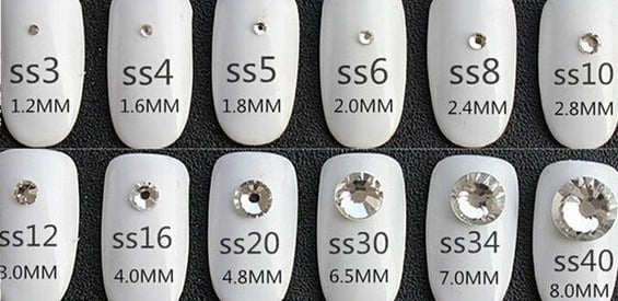 Korneliya Kristallen ca 125 stuks Clear Stone Size 10
