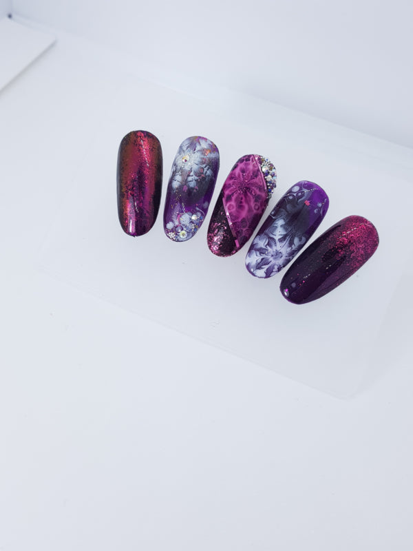 Korneliya Liquid Glass Gel GARNET RED