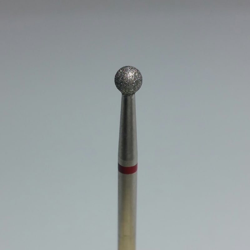 Korneliya Frees Bitje Diamant Bol Rood 2,7 mm