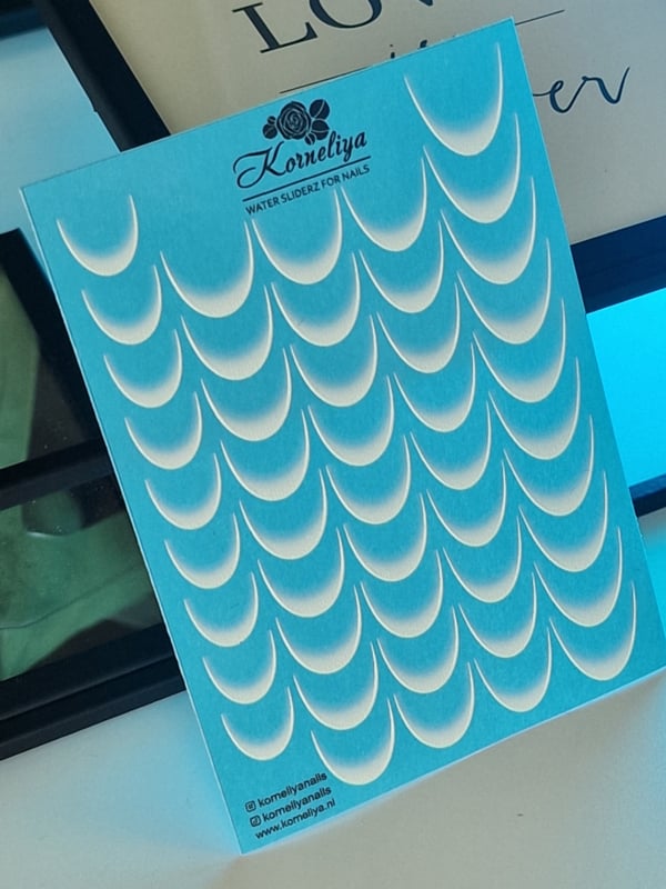 Korneliya Waterdecal French Smile Line OMBRE WIT